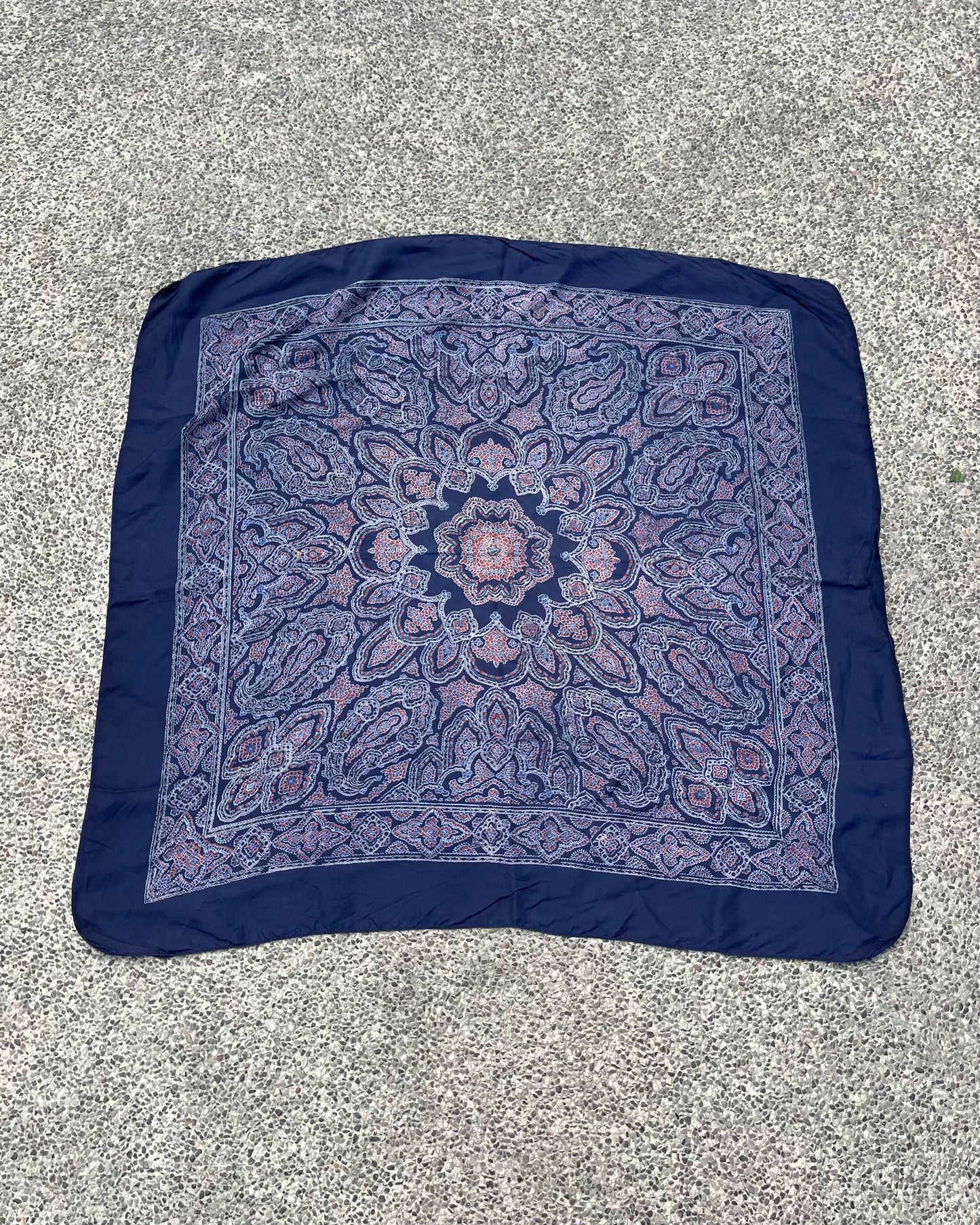 Printed scarf