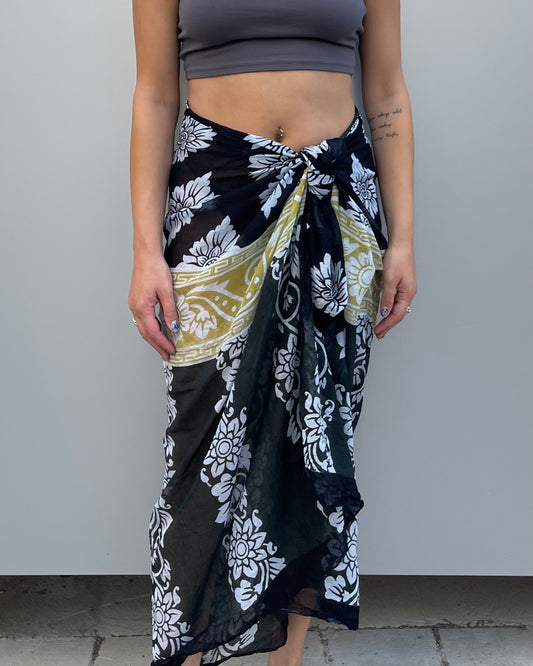 Floral mesh pareo