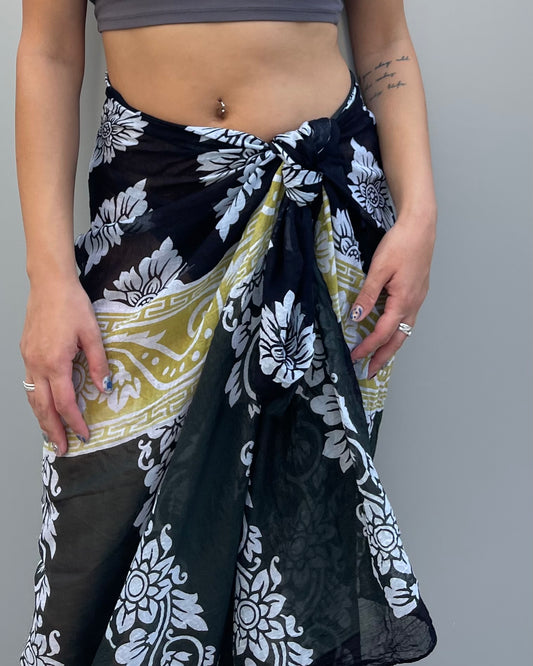 Floral mesh pareo