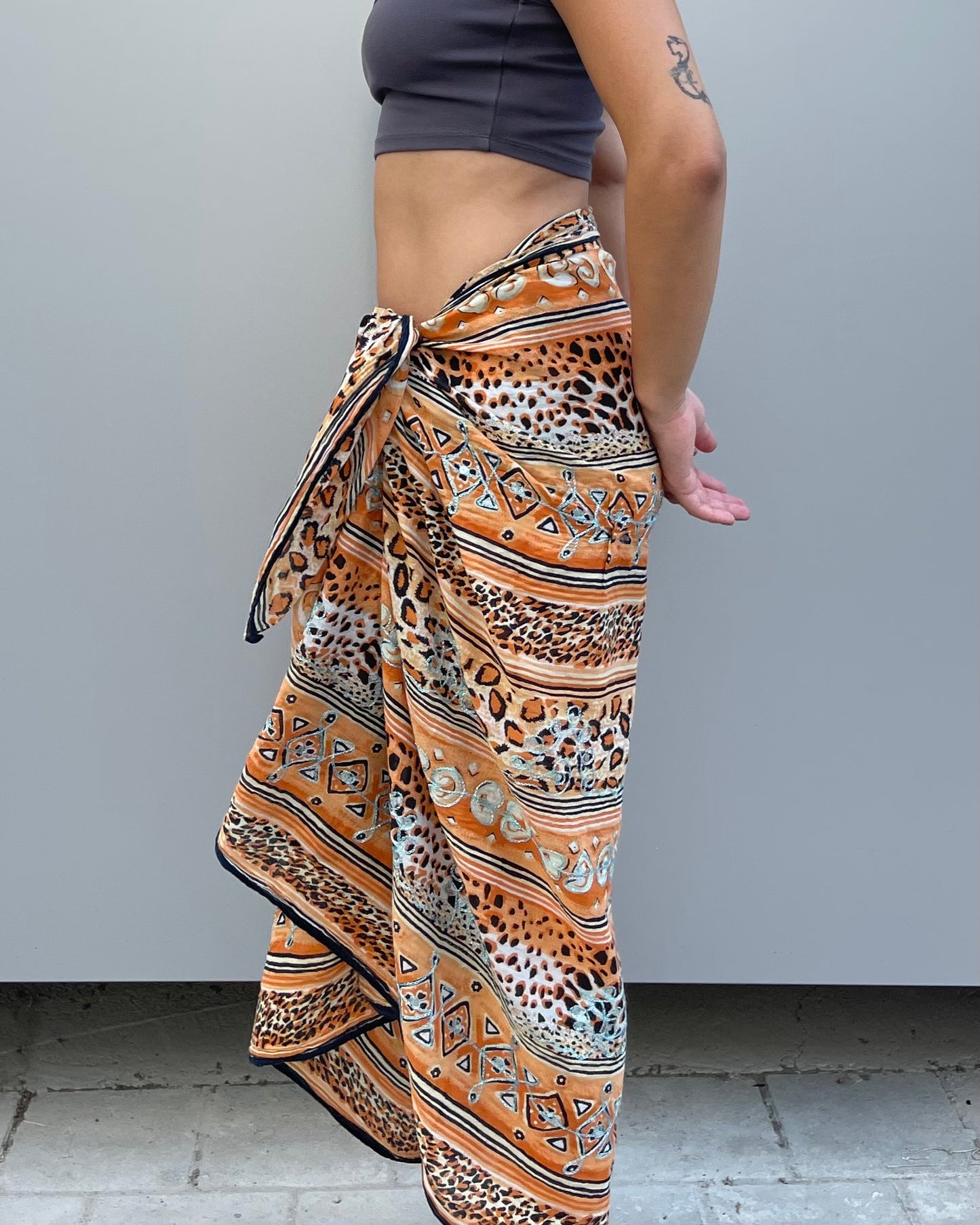 Leopard print mesh pareo
