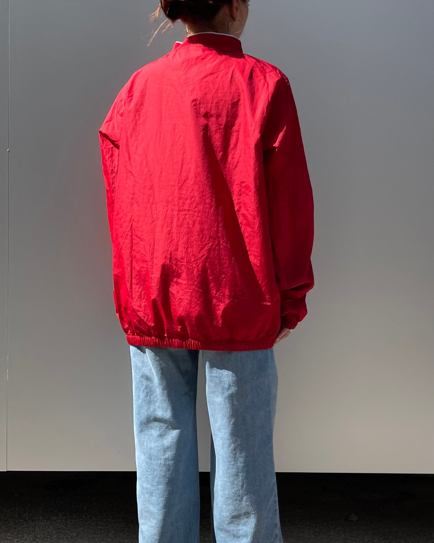 Pullover windbreaker